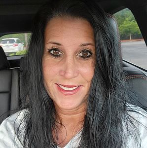 Meet your Posher, Lorena